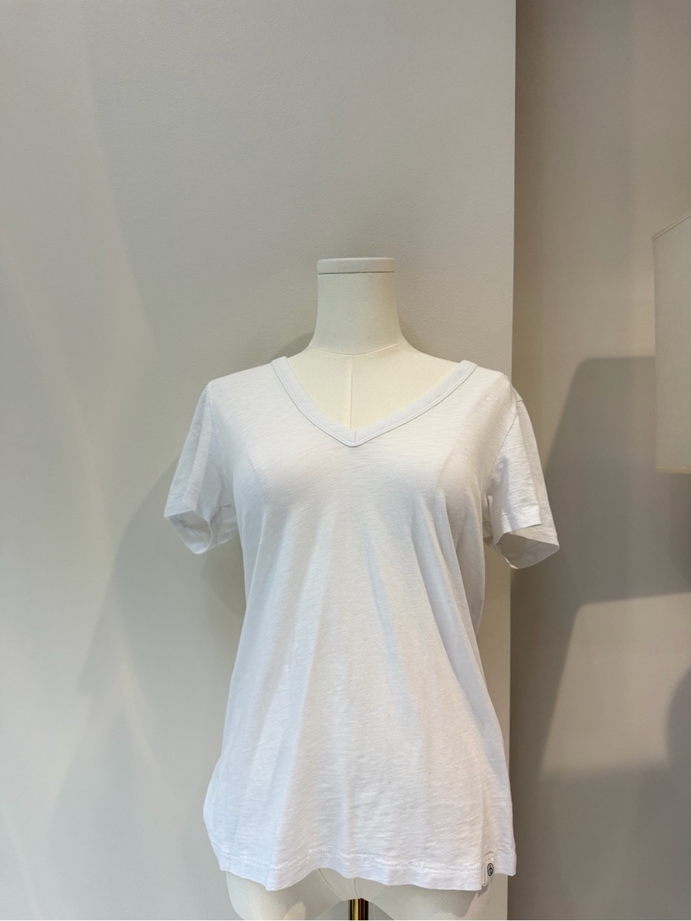 rag & bone White V-Neck Short Sleeve Tee